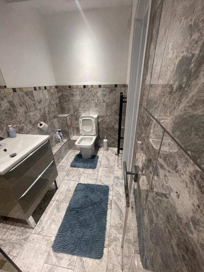 Beautiful En-Suite Bedroom Ipswich Exterior photo