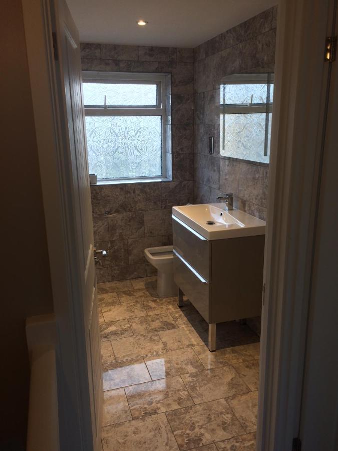 Beautiful En-Suite Bedroom Ipswich Exterior photo