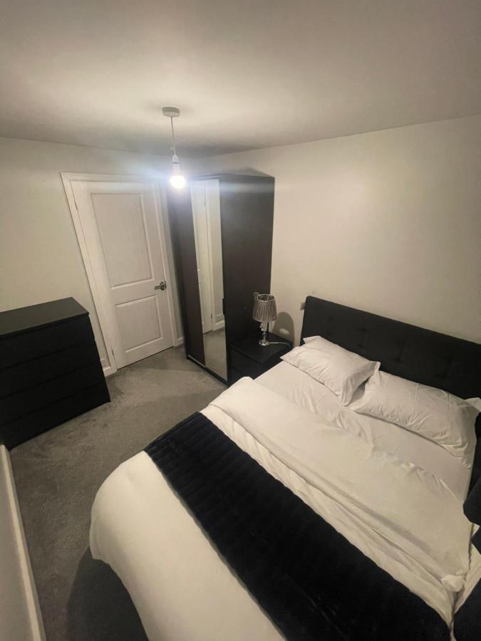 Beautiful En-Suite Bedroom Ipswich Exterior photo